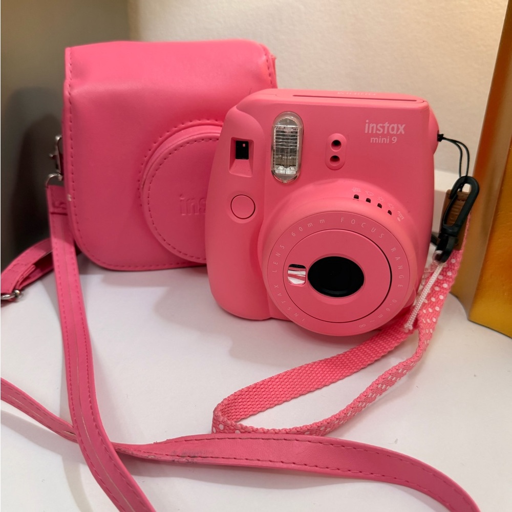 Fujifilm Instax Mini 9 Instant Camera, Flamingo Pink